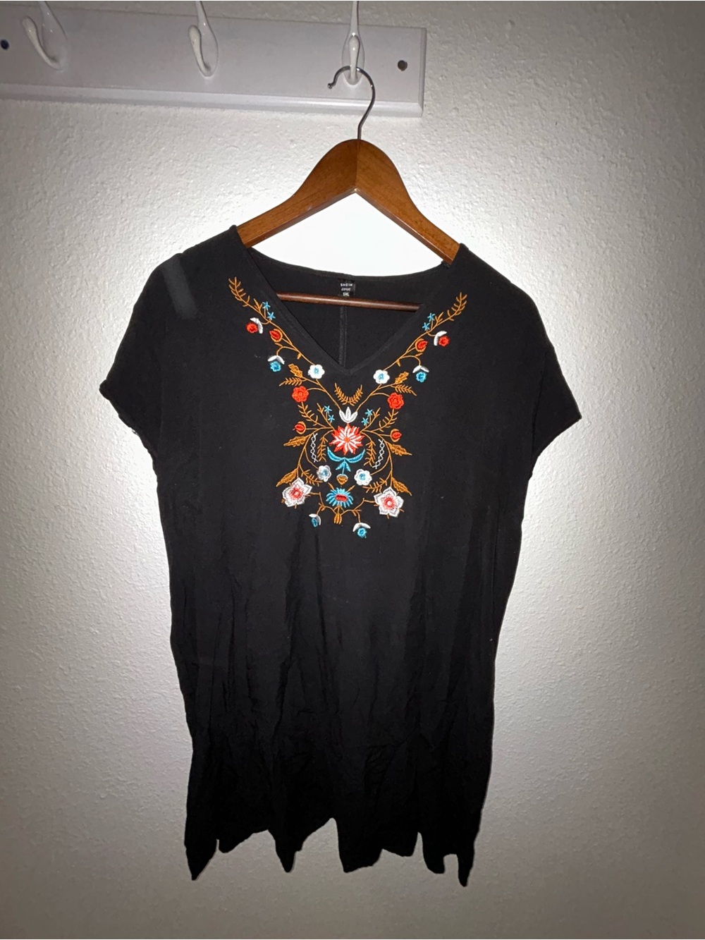 SHEIN Black Short Sleeve V-Neck Top with Multicolor Floral Embroidery